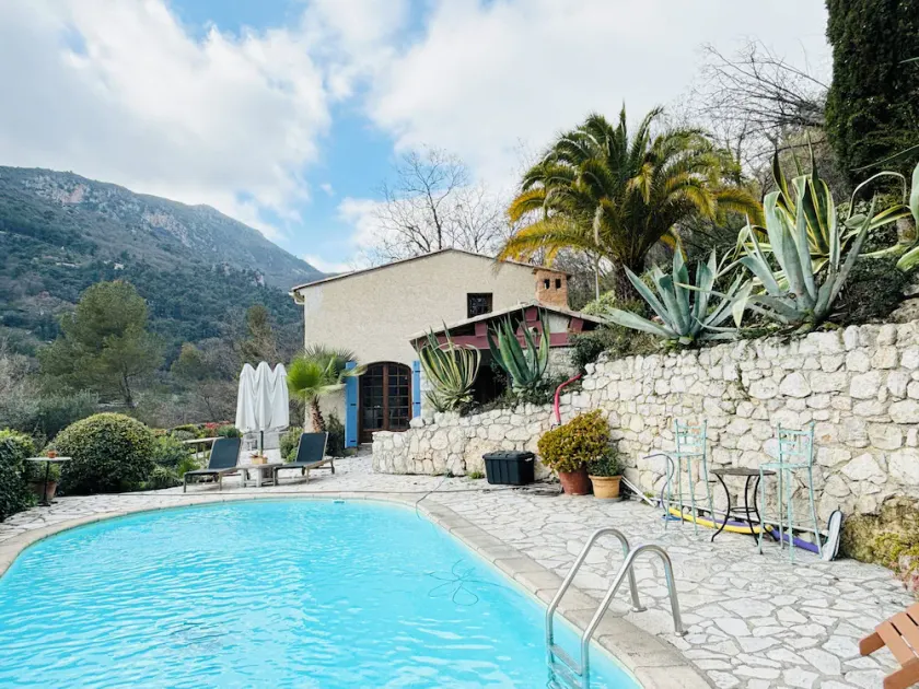 Fünf Schlafzimmer Villa mit Pool im charmanten Dorf - Image 1