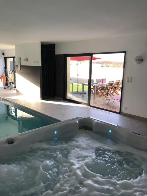 Hervorragende Villa, beheiztes Hallenbad, Spa, 350 m vom Strand entfernt - Image 1