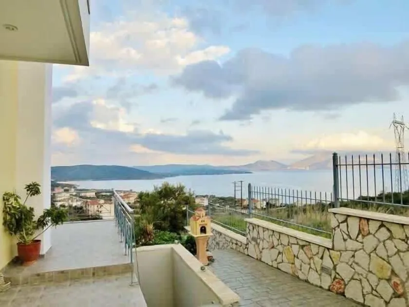 Life Maisonette Cozy Getaway 5 min From the Beach - Image 1