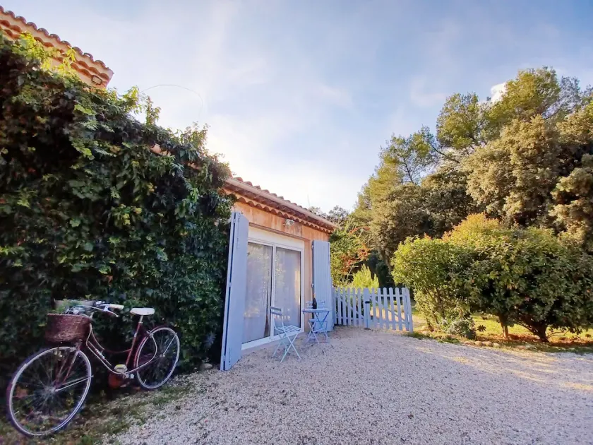 Studio with private garden Aix-Luberon-Verdon * Dinner and Jacuzzi extra - Image 1