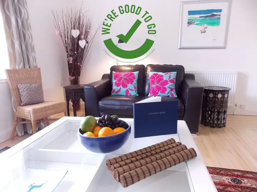 Homely 2 bed apartment in the vibrant Morningside area of Edinburgh. - Image 1