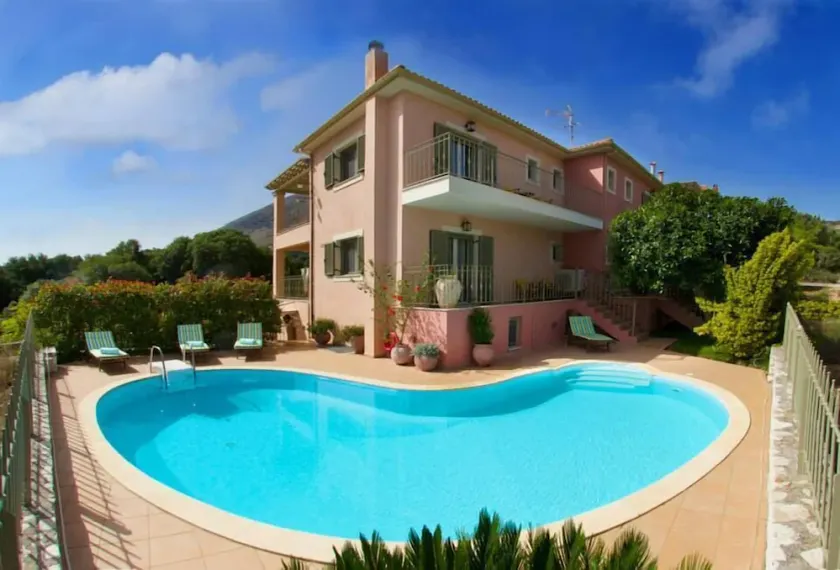Villa Alkioni, Stamoulis villas at the heart of the island - Image 1