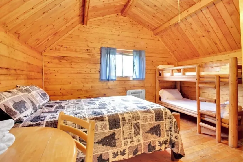 Charming Log Cabin in Bloomington - Image 1