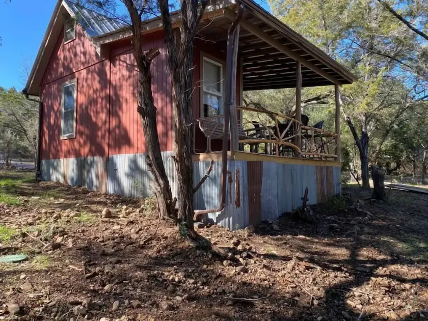 The Mexico Cabin at Creekside Camp & Cabins - Image 1