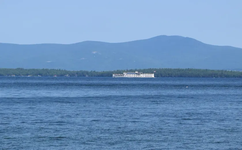 Großes, komfortables Ferienhaus mit See- und Bergblick aus jedem Zimmer - Image 1