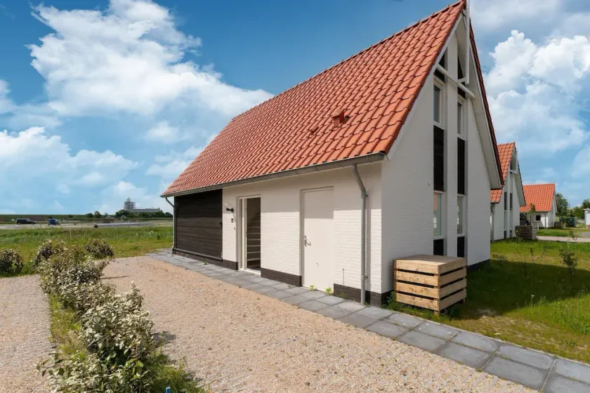 Holiday home near beach Gorishoek with sauna and bubble bath - Image 1