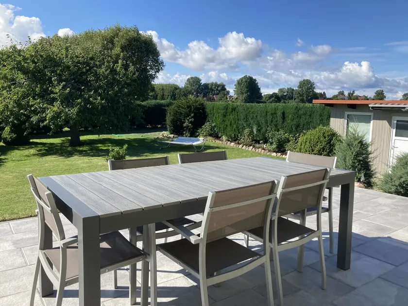 Ostsee Ferienwohnung 100qm bis 6 Pers., 1.000 qm Eingezäunter Garten - Image 1