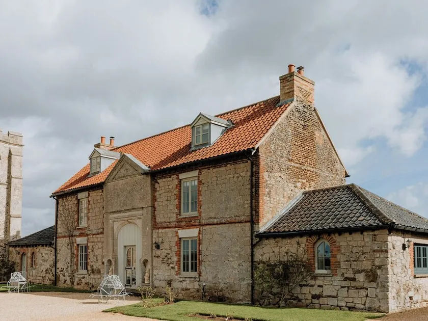 5 bedroom accommodation in Pentney, King&rsquo;s Lynn - Image 1