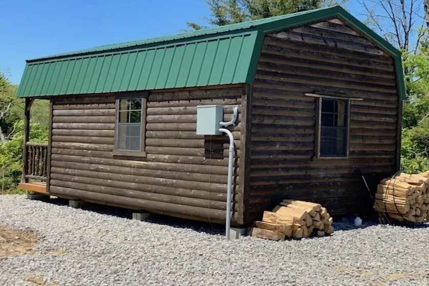 Big Mike's Cabin on the lake, next to ball diamonds nestled in 3 -cabin village - Image 1