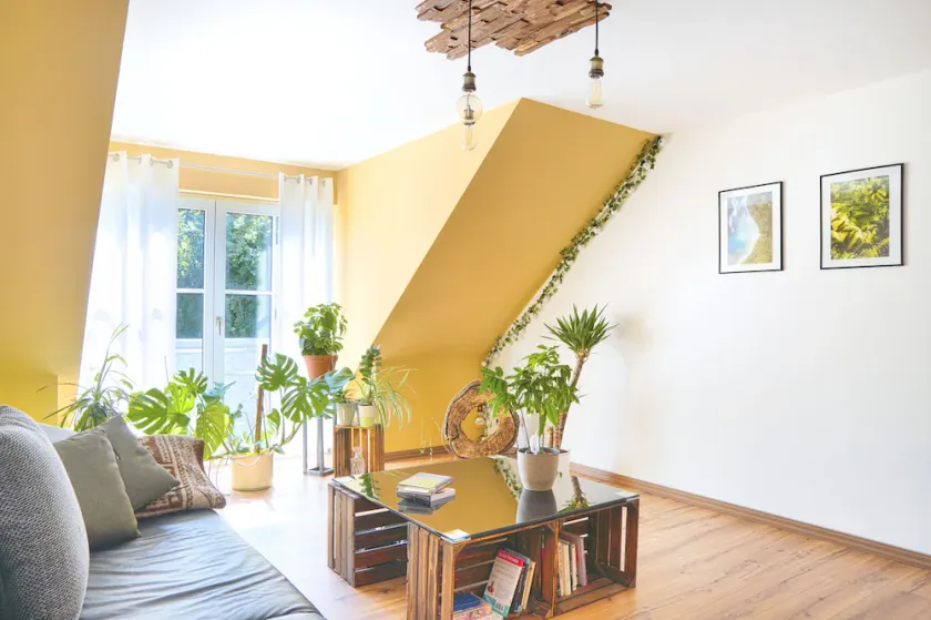 Modern, cozy & central - kitchen, parking space, Netflix & more - Image 1