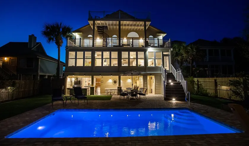 Belle plage Oasis, immense plan d'étage ouvert! 14 couchages! - Image 1