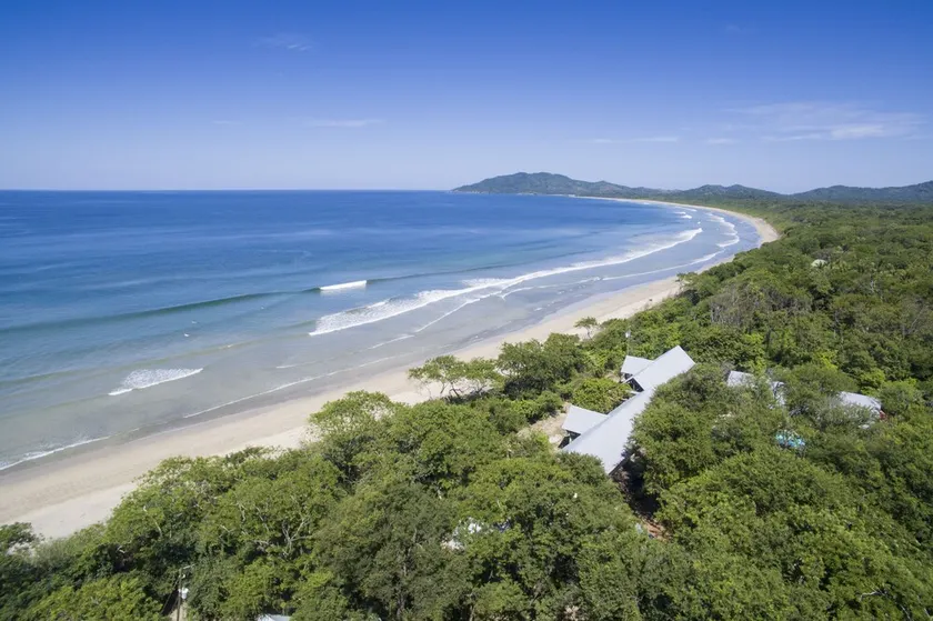 Five Bungalows, Swimming Pool and Amenities Amidst a Beachfront Forest. - Image 1