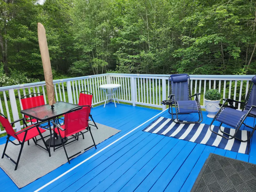 Serenity place. Relax in a semi rural setting 18 mile from Acadia National Park - Image 1