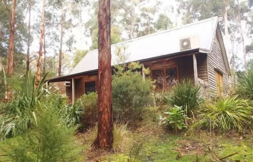 Sleepy Wombat Cottage - Image 1