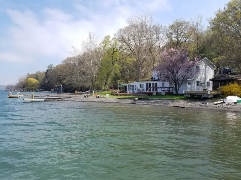 Rustic-chic cottage with fantastic lake access, 15 minutes to Ithaca - Image 1