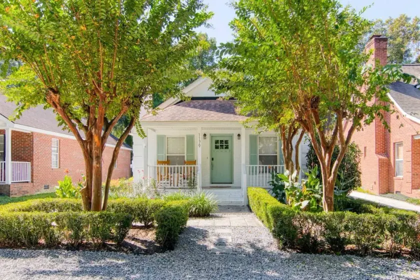 Charleston Oasis with Hot Tub, Mins to Dtwn - Image 1