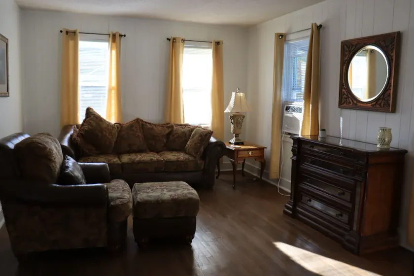 Relaxing 2 bedroom apartment - Image 1