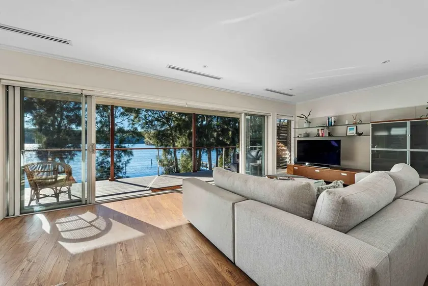 Lakeside at Kings Point - Image 1