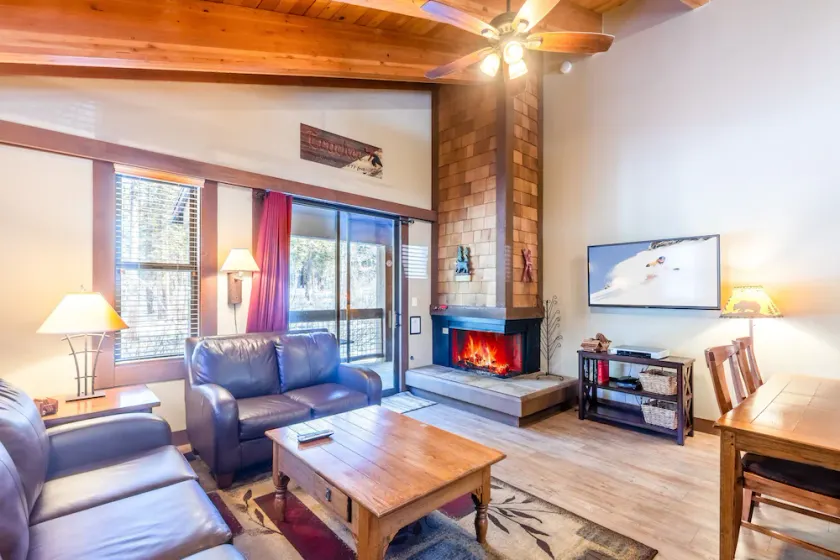 Cozy Aspen Grove 2 bed 2 bath - Image 1