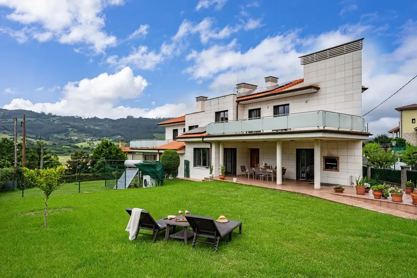 Casa La Manzana - Image 1