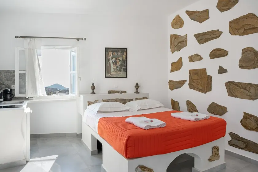 Appartement \"Politimi's Studio N4\" avec vue sur la montagne, Wi-Fi et climatisation - Image 1