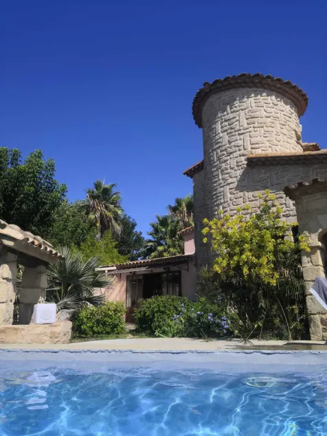 Character villa, air-conditioned, large swimming pool, garage, near beaches - Image 1