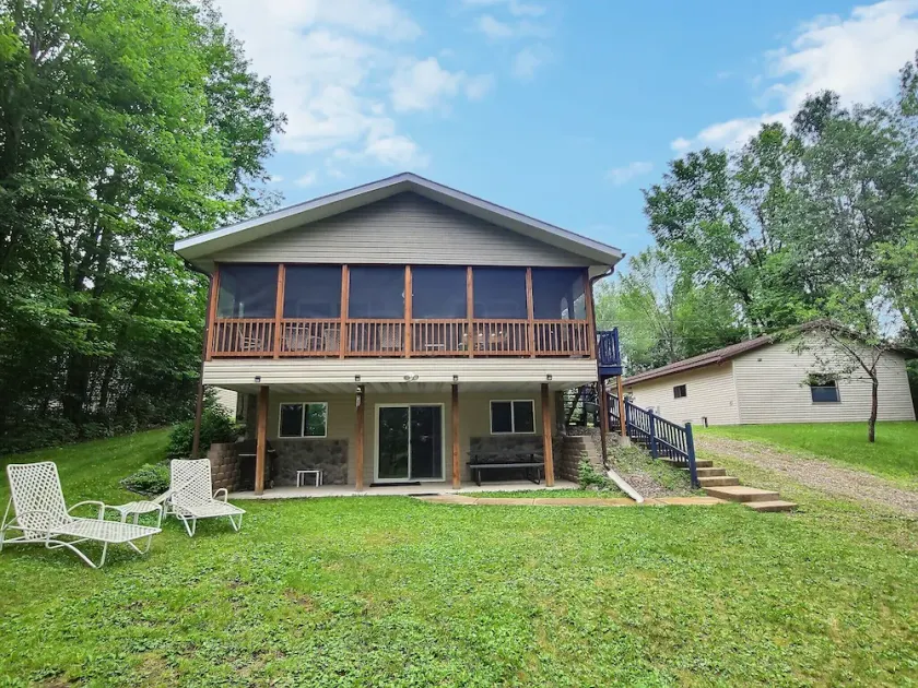 Lake Willow Lakefront House. Your next  Northwoods retreat awaits! - Image 1