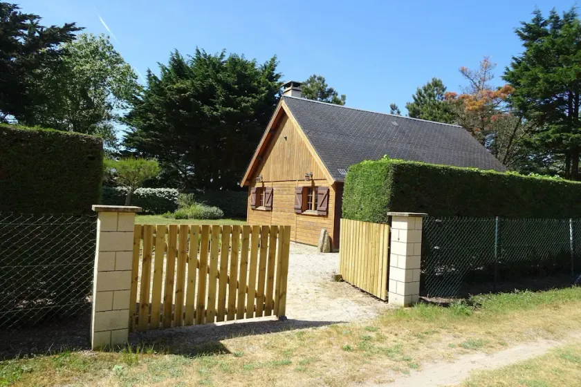 Casa de madera cerca de Barneville - Image 1