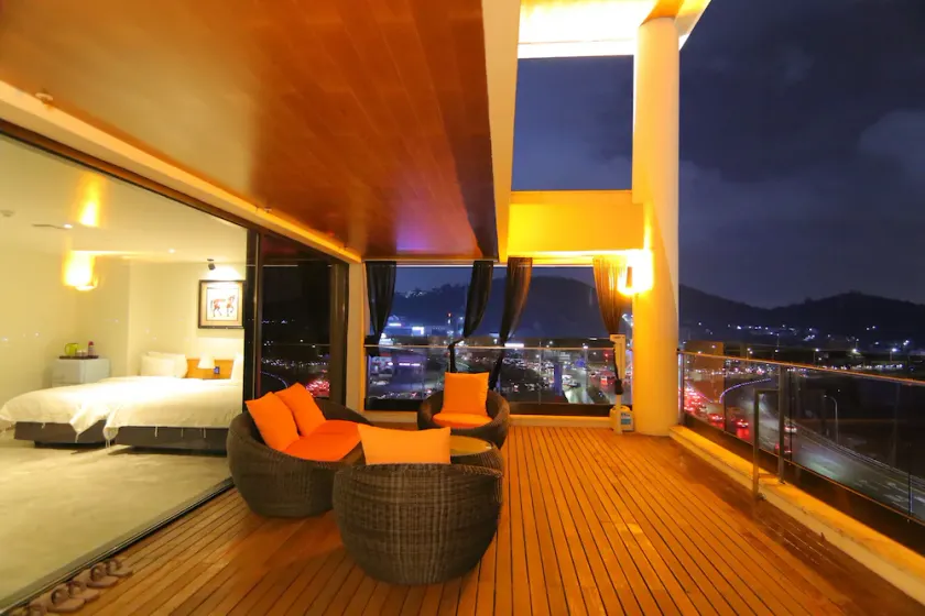 Suncheon Hotel Gite - Image 1