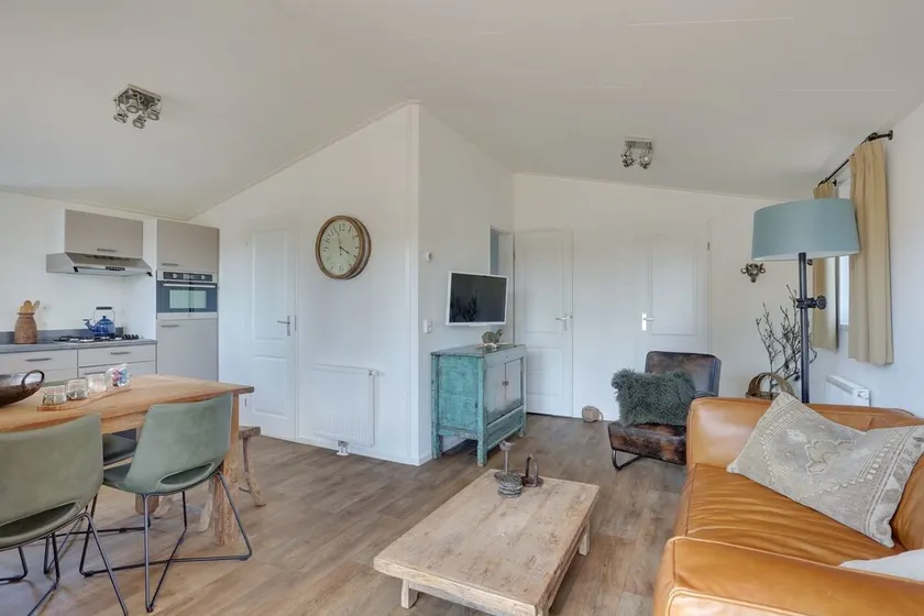 Cozy 4- to 5-person forest cottage - Image 1