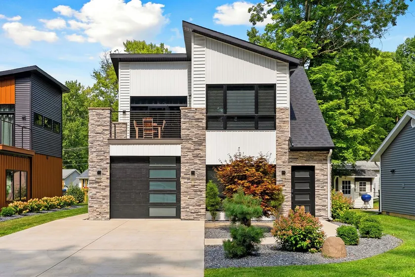 The Winona Lake Chalet 2 - Image 1