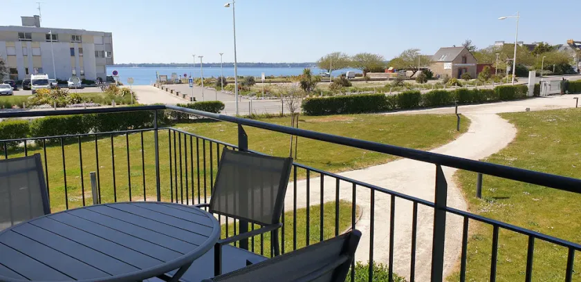 beautiful sea view apartment in Concarneau aux Sables blancs, shared swimming pool - Image 1