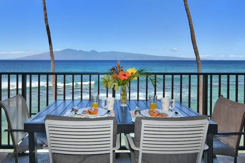 Oceanfront penthouse 40 feet from ocean - 2 bedroom, 1 bath - Amazing View! - Image 1
