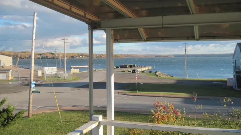 A Home Away From Home On The Waterfront Of A Very Historic Town. - Image 1