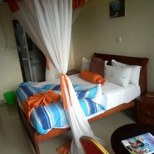 Royal Palm Hotel - Image 1