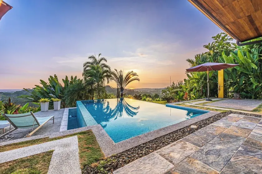 Vista Azul, Villa de Encanto com Vistas Esplêndidas do Oceano, Condomínio, Piscina Privada - Image 1