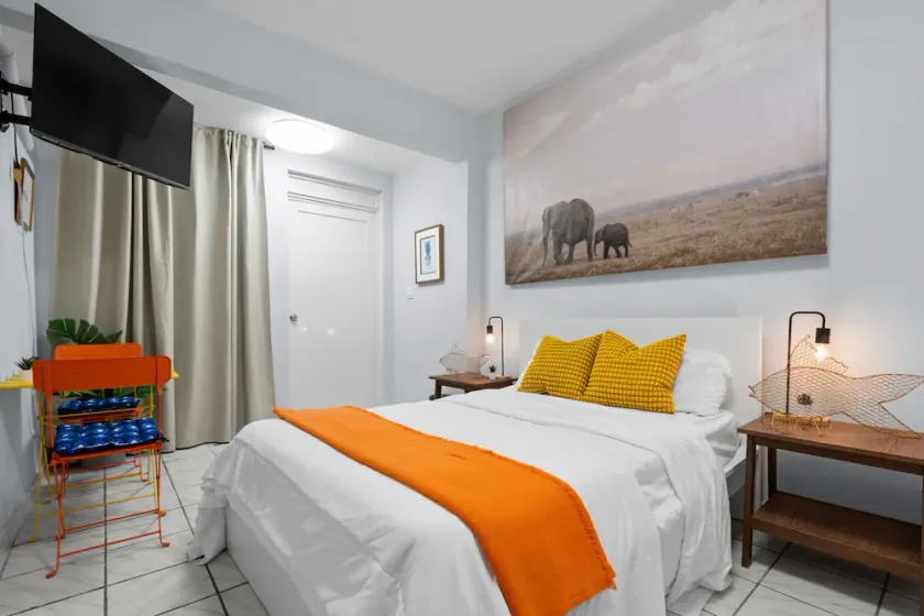 Ocean Park Studio Steps to beach Keyless entry - Image 1