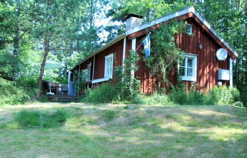 Timmerstuga i södra Sverige i avskilt läge - Image 1