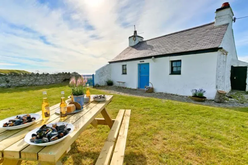 Tyn Towyn - Image 1