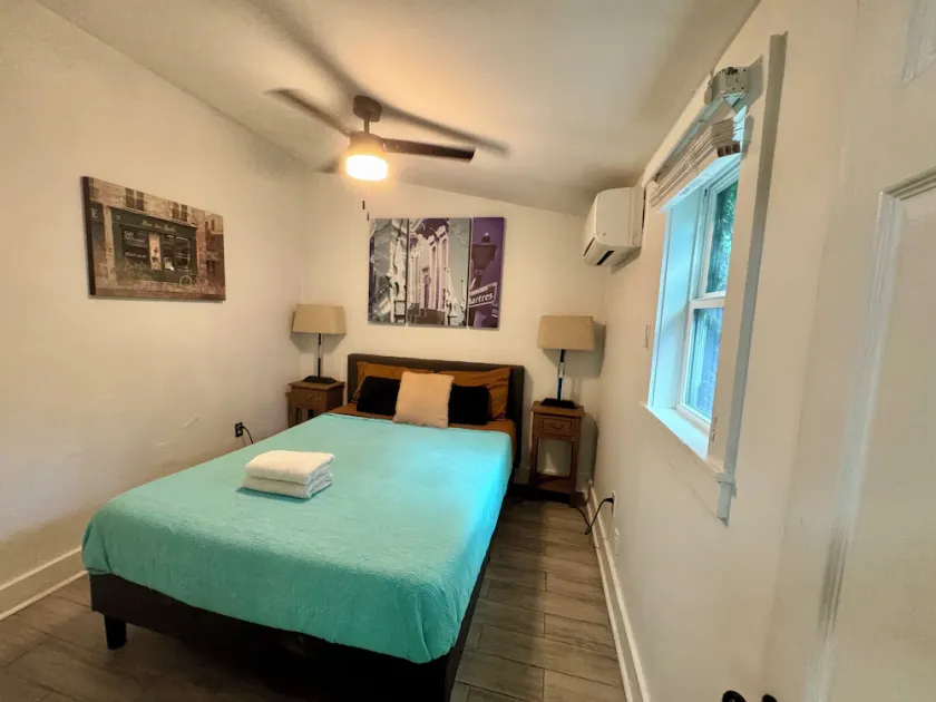Cottage d'une chambre avec cour Nola Upper garden district près de Magazine - Image 1