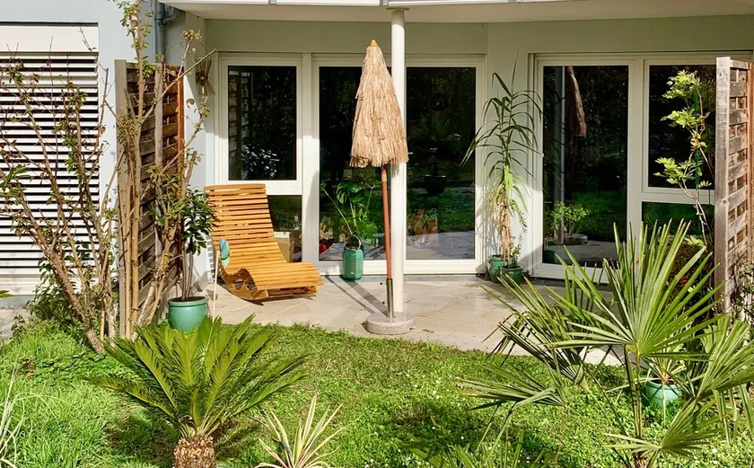 Spacious designer vacation apartment with garden terrace and WLAN - Image 1