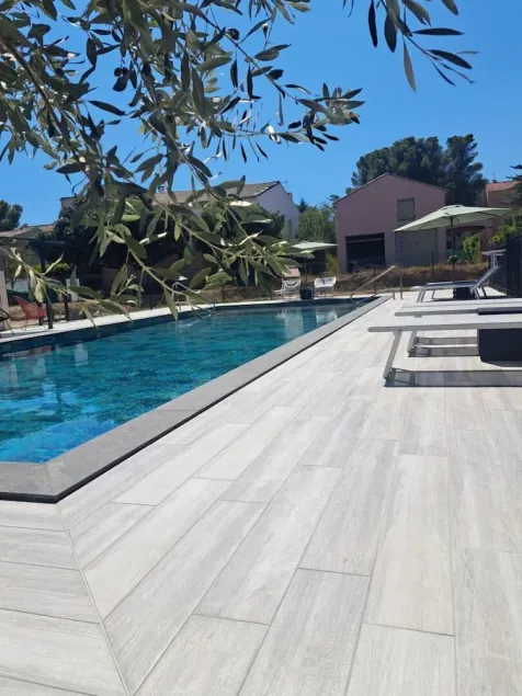 Cottage à 400m de la plage, piscine et climatisation - Image 1