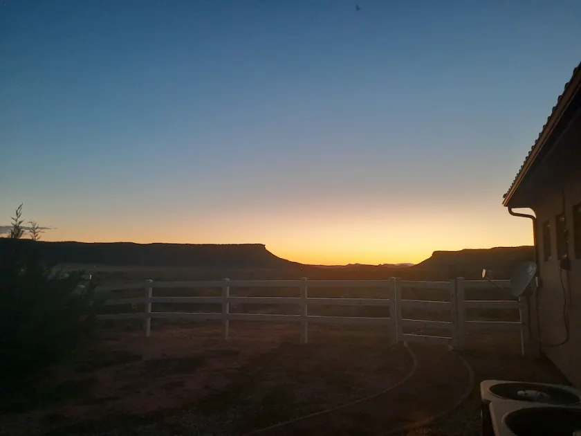 Desert Paradise for Mnt  Bikers and Hikers. From Gooseberry Mesa to Wire Mesa! - Image 1