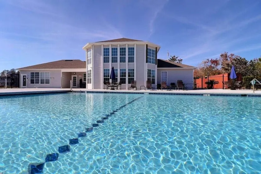 Second floor condo with pool & hot tub access WiFi private W&D and central AC - Image 1