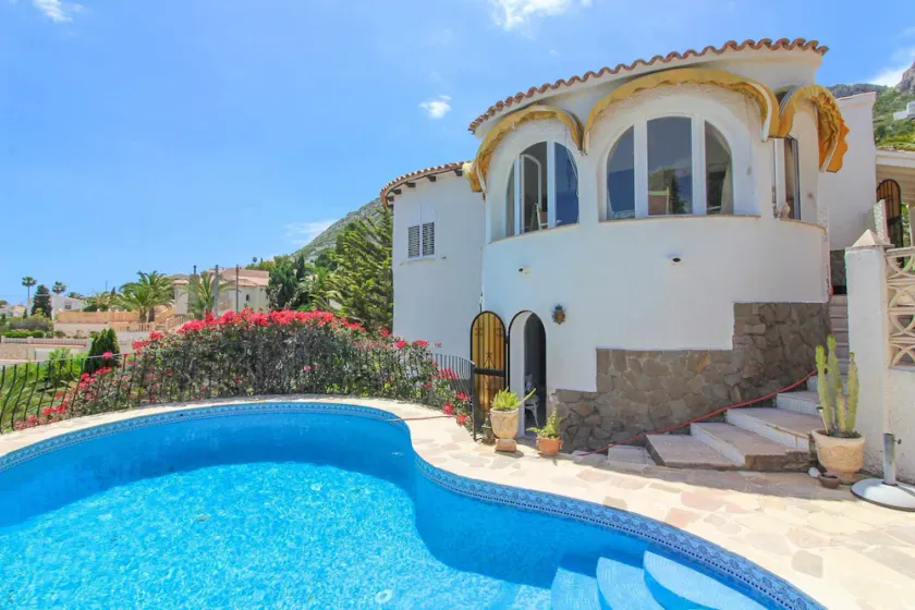 Villa with sea views and private pool - MAR0702 - Image 1