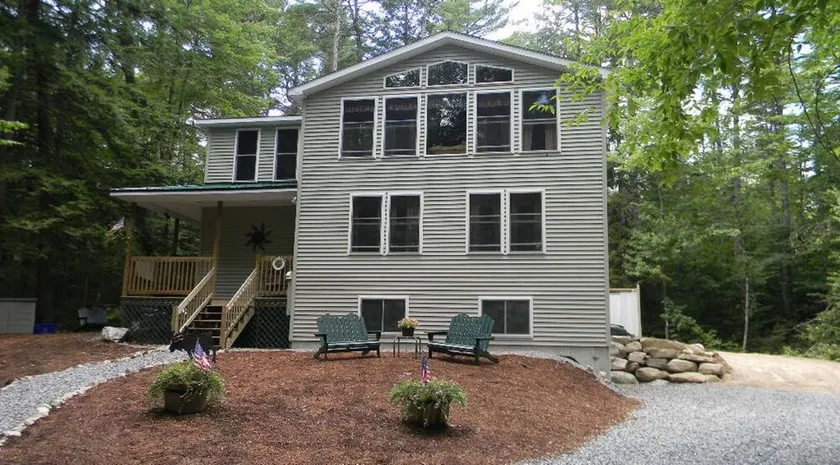 Great Vacation Home,  Heart of Lakes/Ski Region in Bridgton Me - Image 1