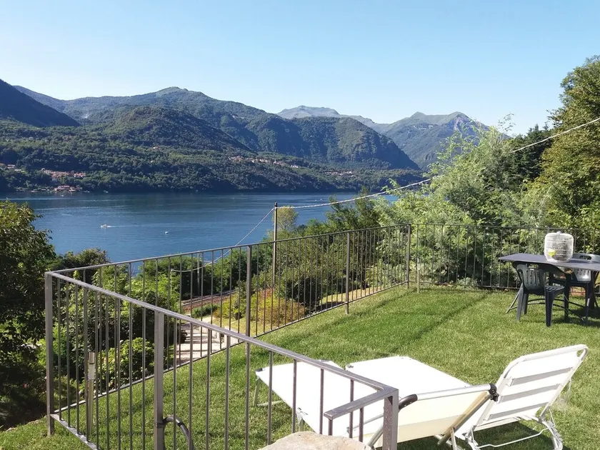 LAKE ORTA - APARTMENT LAKE VIEW, BEACH, PRIVATE GARDEN (GROUND FLOOR) - Image 1