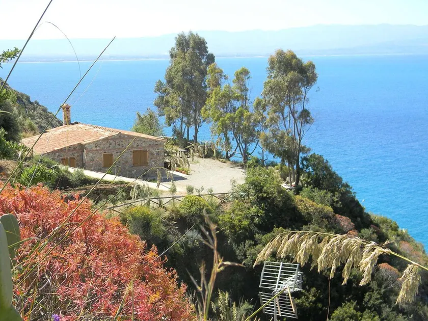 Villa Capo Vaticano perto da vista deslumbrante de Tropea - Image 1