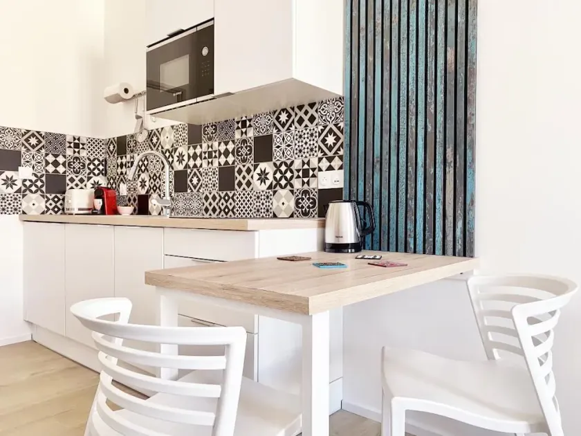 Your modern retreat in the heart of Rochefort - A unique experience - Image 1