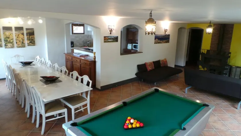 Group offer T3**** + 5 rooms--> 15 people / private interior and garden - Image 1